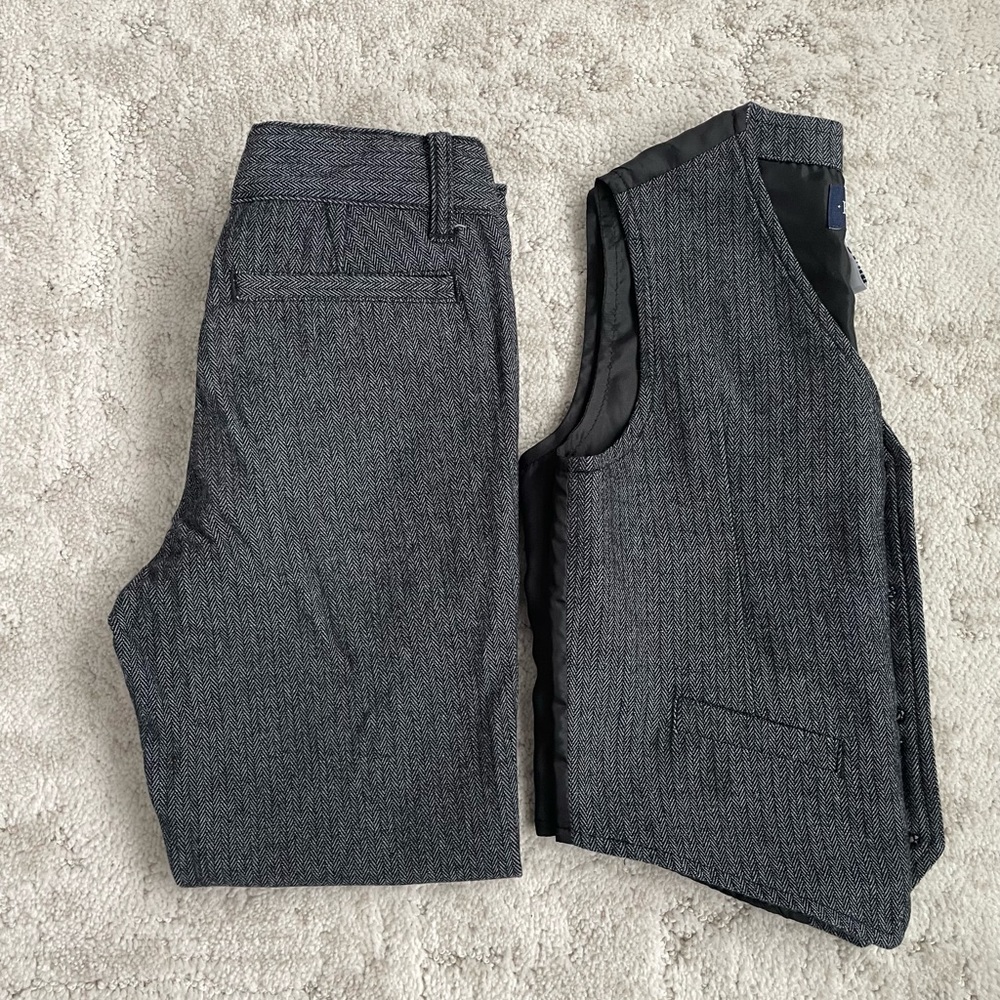 Children’s Place 5/6 dress pants & vest